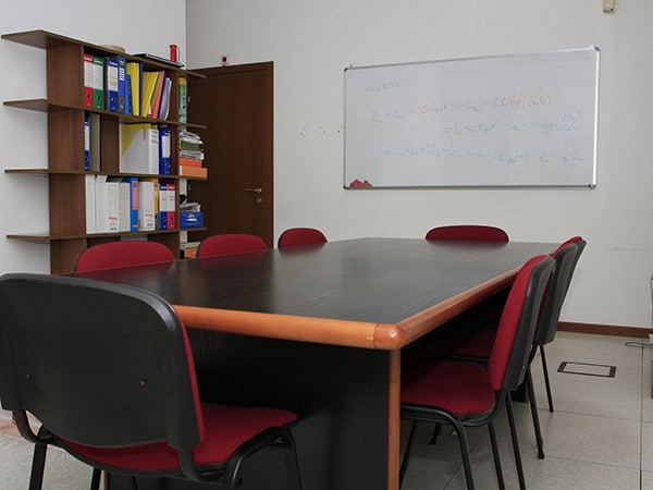 consulente-per-relazioni-tecniche-nelle-fabbriche